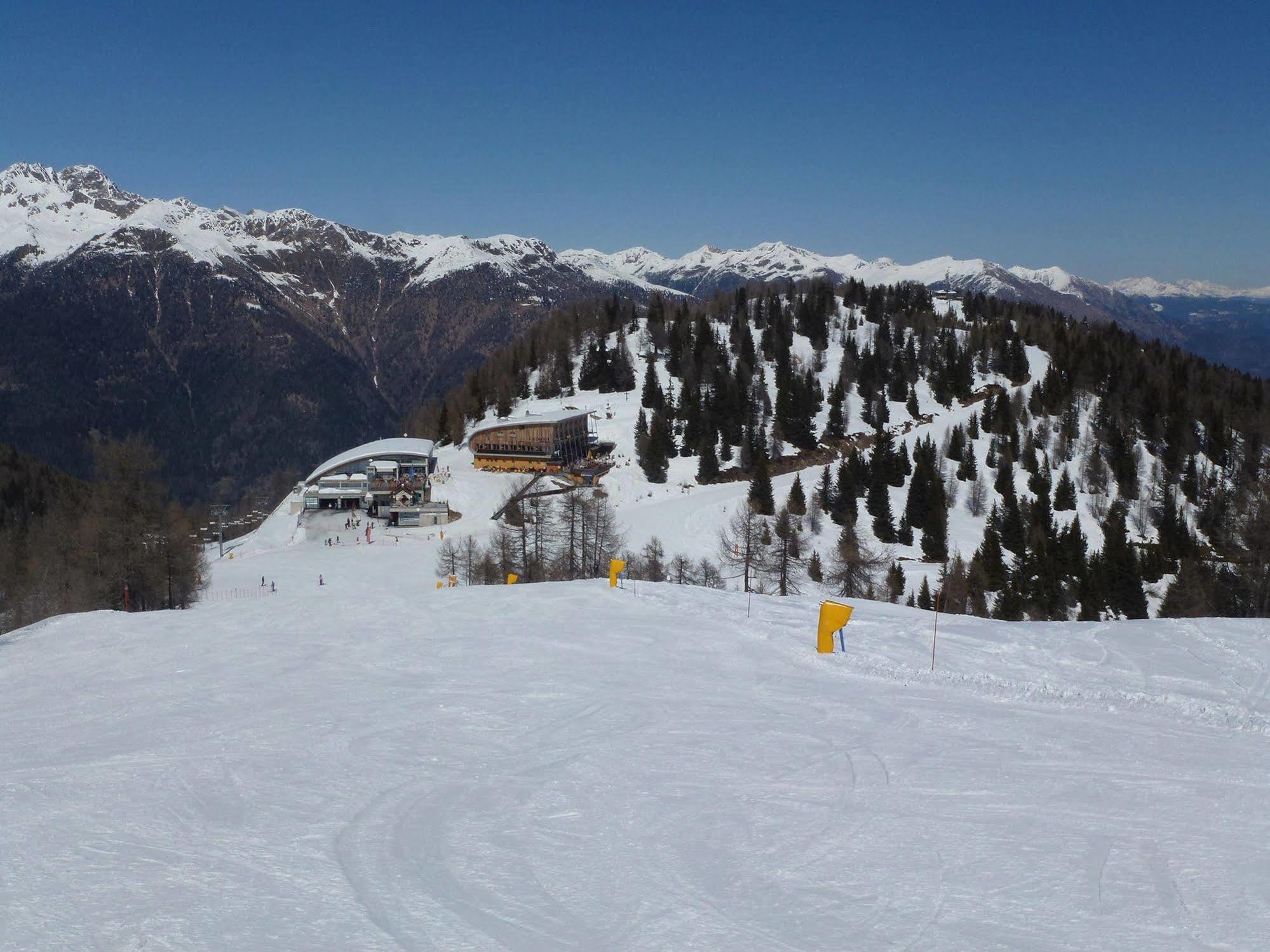 Affittacamere Lago Rotondo Mezzana  Exteriér fotografie